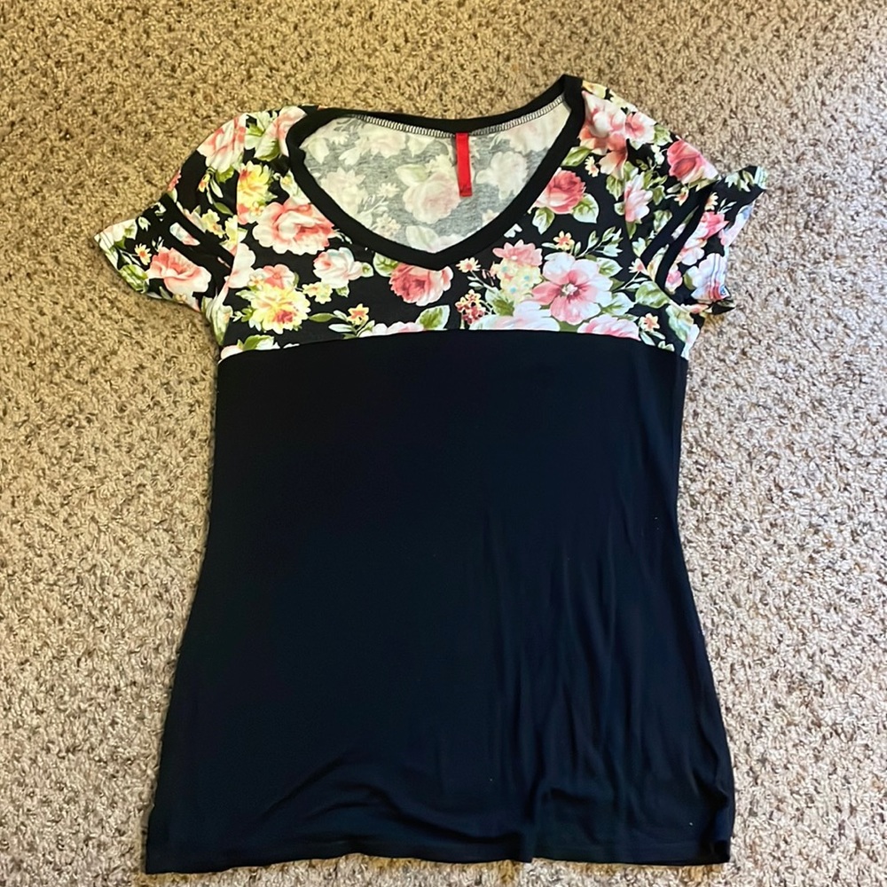 Tee